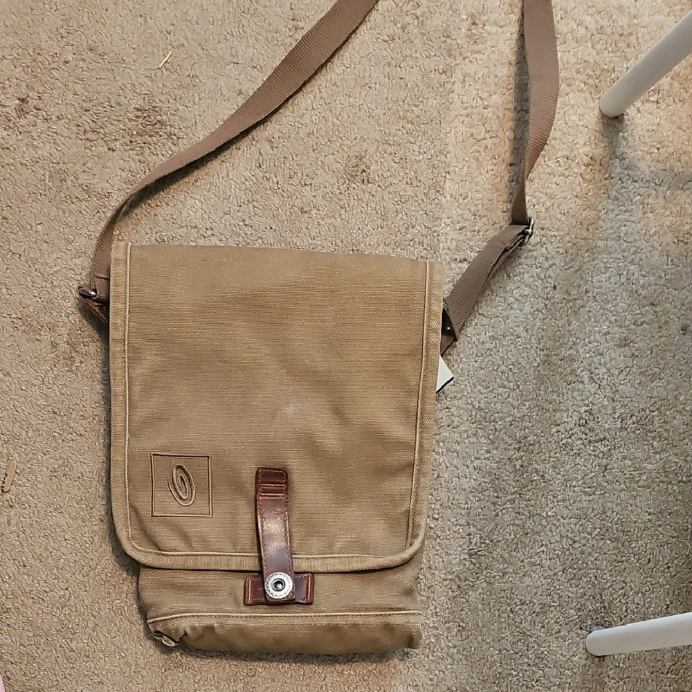 Timbuk2 tylish Tan Messenger Bag - Picture 1 of 1